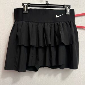 Nike NikeCourt Advantage Pleated Tennis Skirt